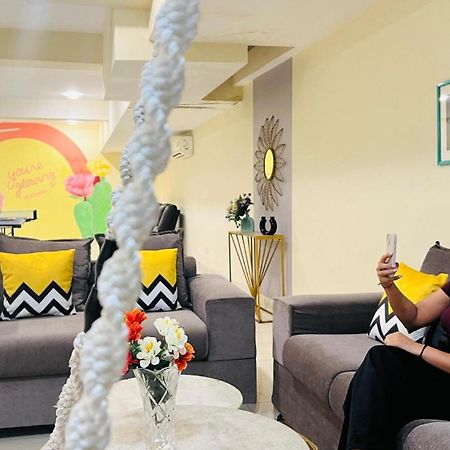 Bluo Studio1 Golf Course Road, Gym, Balcony Garden Gurgaon Bagian luar foto